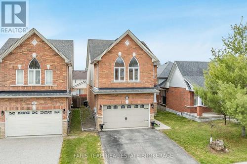 1845 LAMSTONE STREET  Innisfil, ON L9S 4Z8