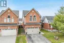 1845 LAMSTONE STREET  Innisfil, ON L9S 4Z8