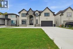 335 BENSON COURT  Amherstburg, ON N9V 0G7