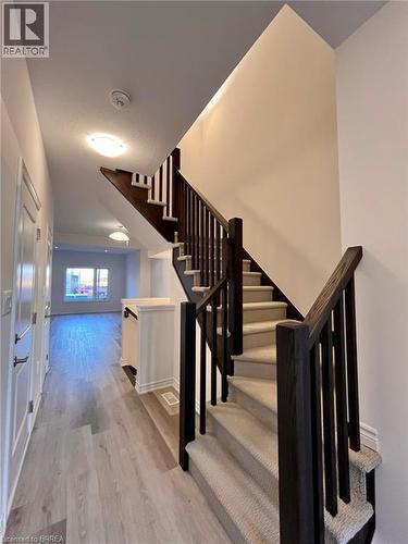 461 BLACKBURN Drive Unit# 2 , Brantford, Ontario N3T 0W9 2