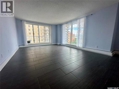 902 320 5Th Avenue N, Saskatoon, SK - Indoor