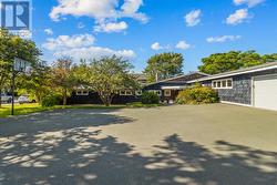 7 Kingswood Drive  Conception Bay South, NL A1W 5M1