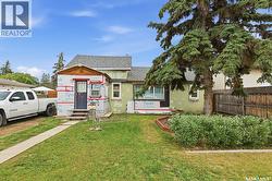450 Y AVENUE S  Saskatoon, SK S7M 3J9