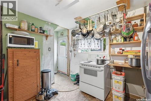 450 Y Avenue S, Saskatoon, SK - Indoor Photo Showing Kitchen