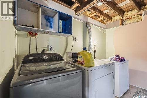 450 Y Avenue S, Saskatoon, SK - Indoor Photo Showing Laundry Room