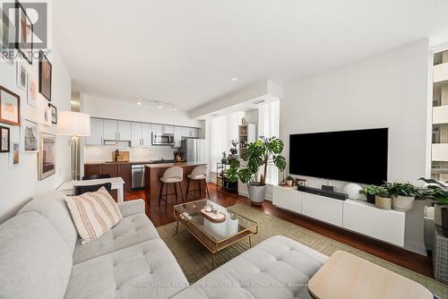 704 - 83 Redpath Avenue, Toronto, ON - Indoor Photo Showing Living Room