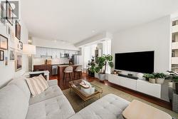 704 - 83 REDPATH AVENUE  Toronto, ON M4S 0A2