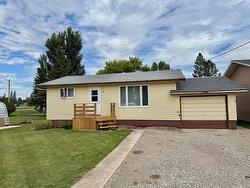 12 2nd Street SW  Hamiota, MB R0M 0T0