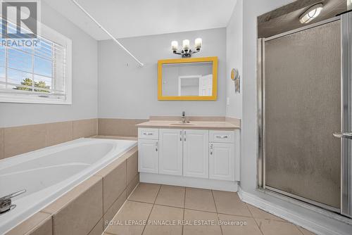 23 Prince Crescent, Brampton, ON - Indoor Photo Showing Bathroom