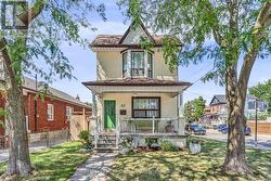 62 ROWNTREE AVENUE  Toronto, ON M6N 1R9