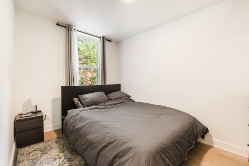 Master Bedroom - 524 Rue St-Philippe, Montréal (Le Sud-Ouest), QC - Indoor Photo Showing Bedroom