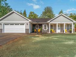 39 Saratoga Drive Centreville, NS B0P 1J0