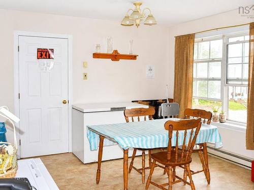 105 Park Street, Truro, NS - Indoor Photo Showing Dining Room