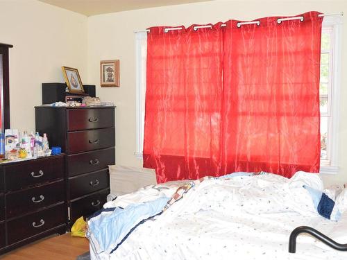 105 Park Street, Truro, NS - Indoor Photo Showing Bedroom