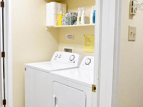 105 Park Street, Truro, NS - Indoor Photo Showing Laundry Room