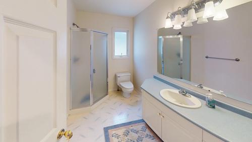 34-1401 Willowbrook Drive, Cranbrook, BC - Indoor Photo Showing Bathroom