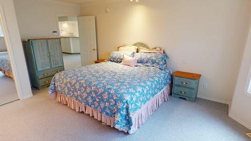 34-1401 Willowbrook Drive, Cranbrook, BC - Indoor Photo Showing Bedroom