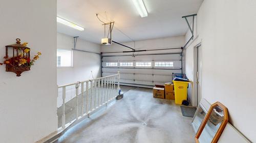 34-1401 Willowbrook Drive, Cranbrook, BC - Indoor Photo Showing Garage