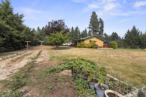 1889 7Th Street, Lister, BC - Outdoor