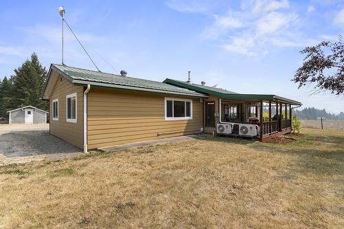 1889 7Th Street, Lister, BC - Outdoor