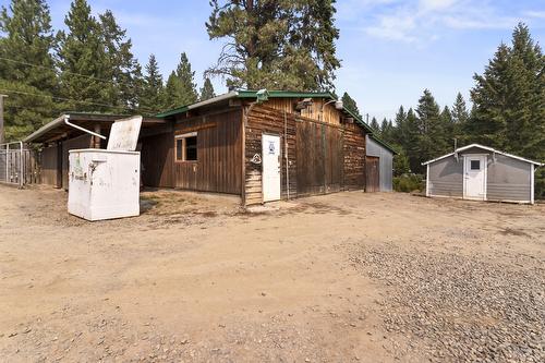 1889 7Th Street, Lister, BC - Outdoor