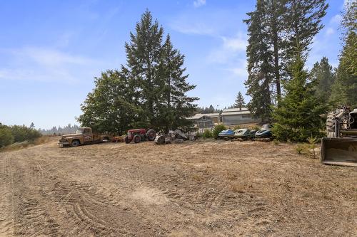 1889 7Th Street, Lister, BC - Outdoor