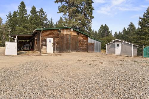 1889 7Th Street, Lister, BC - Outdoor