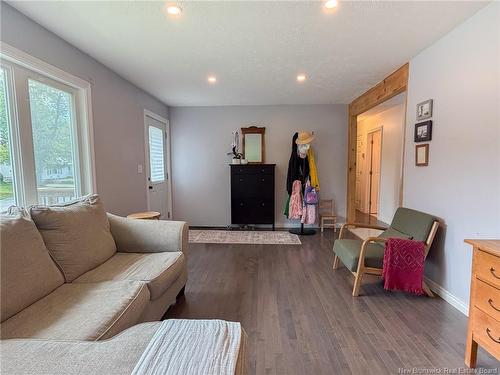 67 Wilcox St, Fredericton, NB 