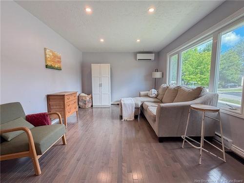 67 Wilcox St, Fredericton, NB 