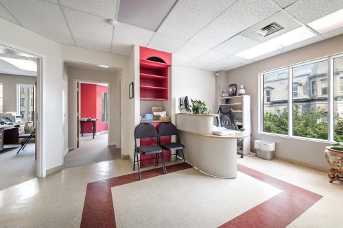 Office - 201-600 Rue Sherbrooke E., Montréal (Ville-Marie), QC - Indoor