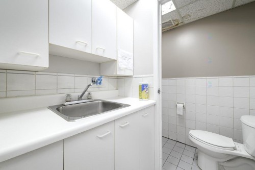 Bathroom - 201-600 Rue Sherbrooke E., Montréal (Ville-Marie), QC - Indoor Photo Showing Bathroom