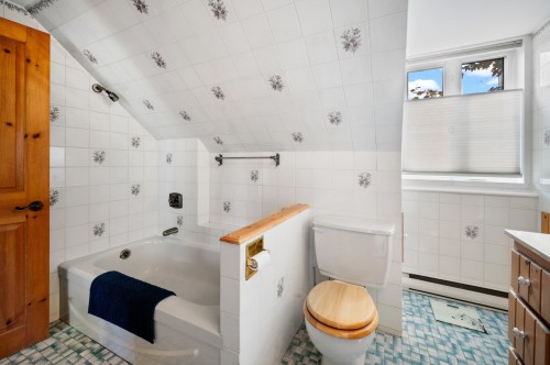 Salle de bains - 2 Rue Lévis, Lévis (Desjardins), QC - Indoor
