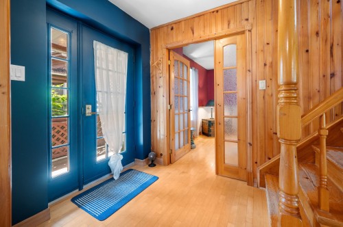 Hall d'entrée/Vestibule - 2 Rue Lévis, Lévis (Desjardins), QC - Indoor Photo Showing Other Room