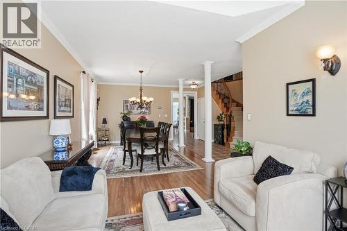26 Shadetree Crescent, Stoney Creek, ON - Indoor Photo Showing Living Room