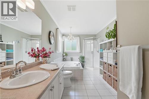 26 Shadetree Crescent, Stoney Creek, ON - Indoor Photo Showing Bathroom
