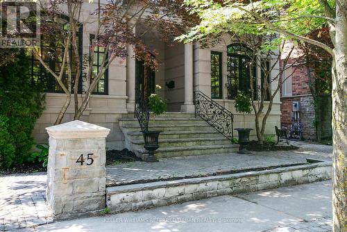 45 MATHERSFIELD DRIVE , Toronto, Ontario M4W 3W4 2