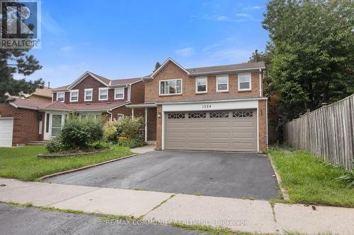 1524 AMBERLEA ROAD S  Pickering, ON L1V 4T7