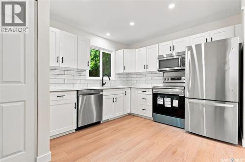 69 Rita Crescent, Saskatoon, SK - Indoor Photo Showing Kitchen With Stainless Steel Kitchen