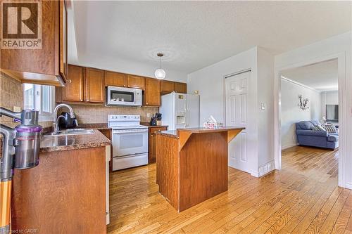98 Monteagle Crescent, Kitchener, ON - Indoor Photo Showing Kitchen