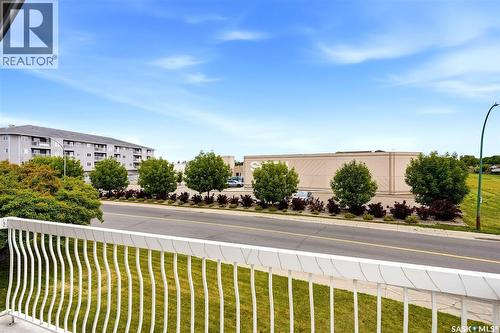 6419 Rochdale Boulevard, Regina, SK - Outdoor