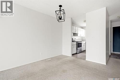 6419 Rochdale Boulevard, Regina, SK - Indoor
