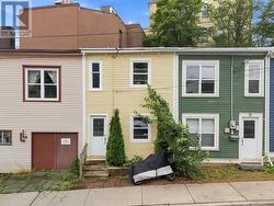 69 Kings Road St. John's, NL A1C 3P7