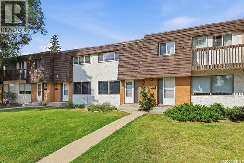 58 120 Acadia Drive, Saskatoon, SK - Outdoor With Facade