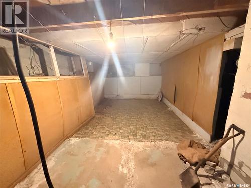 538 Centre Street, Shaunavon, SK - Indoor