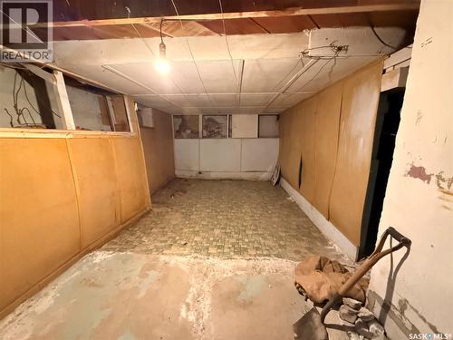 538 Centre Street, Shaunavon, SK - Indoor