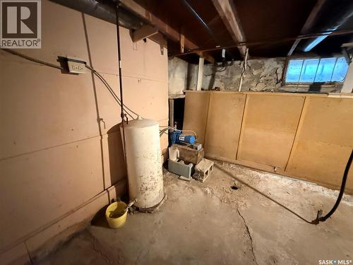 538 Centre Street, Shaunavon, SK - Indoor Photo Showing Basement