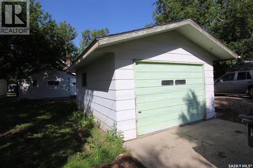 538 Centre Street, Shaunavon, SK - Outdoor With Exterior
