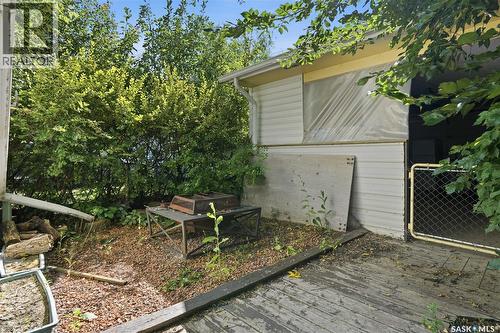 632 Grey Street, Regina, SK - Outdoor With Exterior