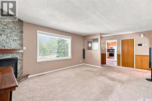 632 Grey Street, Regina, SK - Indoor With Fireplace