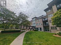 127 - 570 LOLITA GARDENS  Mississauga, ON L5A 0A1